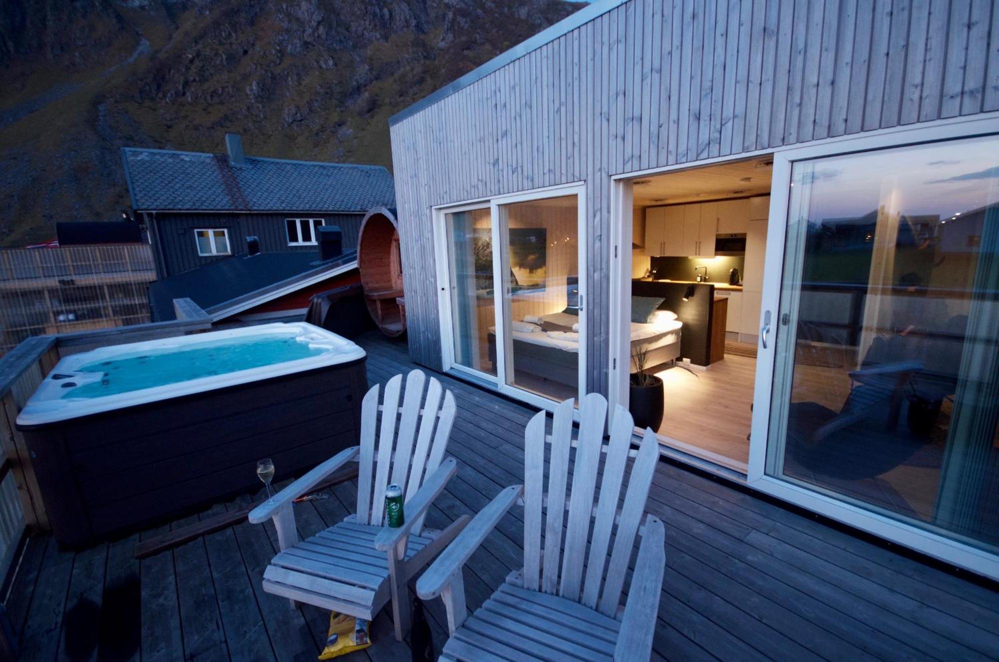 Unstad Arctic Resort Unnstad エクステリア 写真